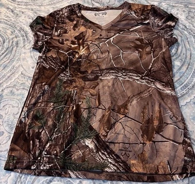 Realtree Camo Shirt Womens Large Short Sleeve Pullover V Neck Hunting Top - Image 1 of 4