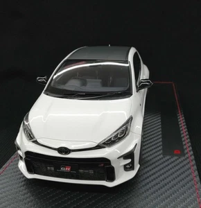 Modellino pressofuso Toyota GR Yaris RZ 2020 scala 1/18 bianco usato - Foto 1 di 10