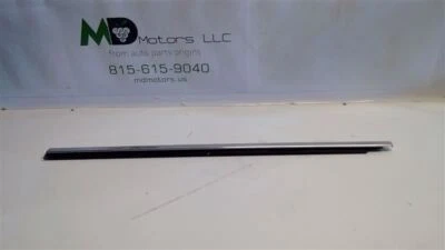 2019-2021 CHEVROLET TRAVERSE RIGHT DOOR WINDOW WEATHER BELT MOULDING OEM - Image 1 of 4