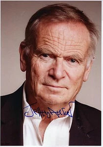 JEFFREY ARCHER - Fotografía firmada 12x8 - AUTOR - Imagen 1 de 1
