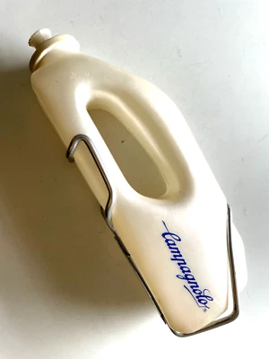 VINTAGE CAMPAGNOLO BORRACIA BIODYNAMICS WATER BOTTLE AND CAGE, 500ML - Image 1 of 4