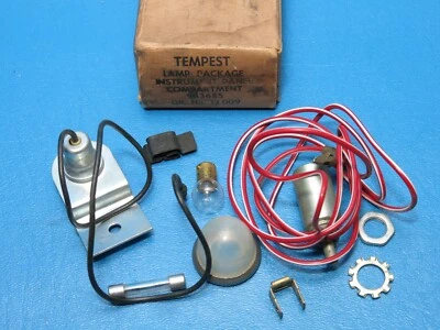 NOS GM 1962-1963 Pontiac Accessories Tempest LeMans Glove Box Light Kit 983685 - Image 1 of 4
