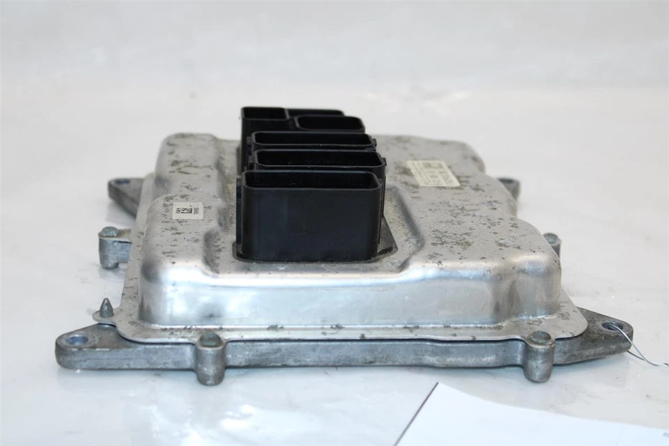 ECU ECM COMPUTER BMW 320i 328D 328i 528D 528i 13 14 15 863168901 1379664 - Image 1 of 4