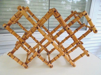 Estante de vino de bambú quemado caparazón de tortuga acordeón plegable MCM Boho quemado Foto 1 de 4