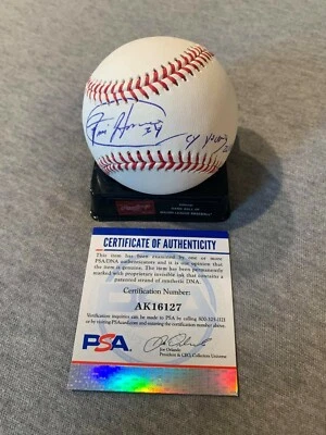 SEATTLE MARINERS- FELIX HERNANDEZ SIGNED MLB BASEBALL PSA/DNA AK16127 2016 CY - Image 1 of 4