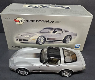 AUTO ART 1982 CHEVROLET CORVETTE 1/18 DIECAST Silver + Black Collector Edition - Image 1 of 4