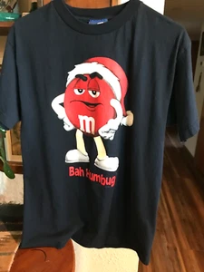 Camiseta Marca M&M's Negra Roja Personaje Bah Humbug! Navidad Talla M - Imagen 1 de 4