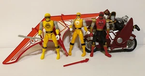 POWER RANGERS : CRIMSON THUNDER BIKE, WIND GLIDER & 4 POWER RANGER FIGURES (DK) - Picture 1 of 12