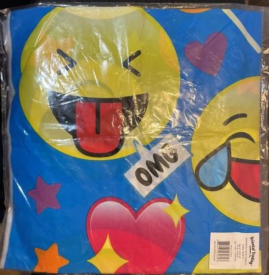 Juego de pancartas con telón de fondo de foto emoji de 3 piezas, Oriental Trading Company Inc. Foto 1 de 2