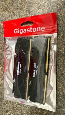 Gigastone Game PRO DDR4‐3200 RAM Kit (16GB, 2×8GB) – Caja Abierta, Totalmente Nuevo. Foto 1 de 4