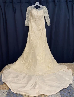 David's Bridal Wedding Dress Mermaid Style Lace 3/4 Sleeve Color Ivory Size 10 - Image 1 of 4