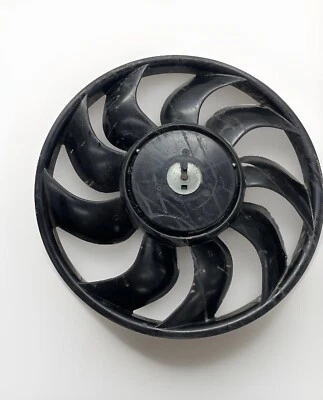 Cadillac XTS 2013-2019 3,6 L motor radiador lado izquierdo ventilador motor OEM Foto 1 de 4