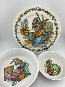 Vintage Peter Rabbit Children Melamine Oneida Plate 2 Bowls 3 Piece Dish Set - Picture 1 of 14