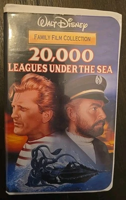 20,000 Leagues Under The Sea VHS Walt Disney Family Film Collection  - Image 1 of 3