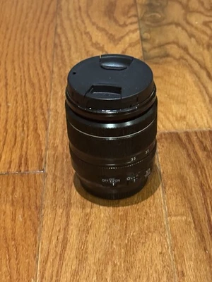 Fujifilm XF 18-55mm F2.8-4 R LM OIS Zoom Lens - Functional, Worn - Image 1 of 4