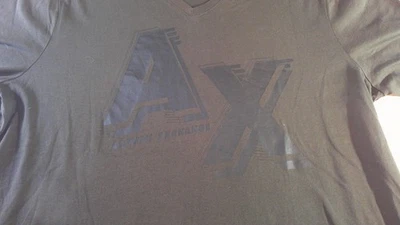 Camiseta Armani Exchange AX Cuello en V Grande Azul Oscuro Gris Foto 1 de 4