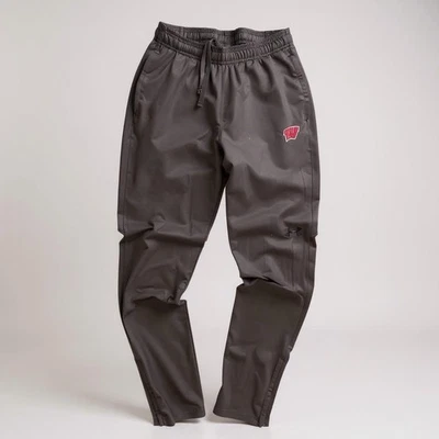 Pantalones de entrenamiento Under Armour Univ of Wisconsin Badgers Challenger II pista y XC Foto 1 de 4