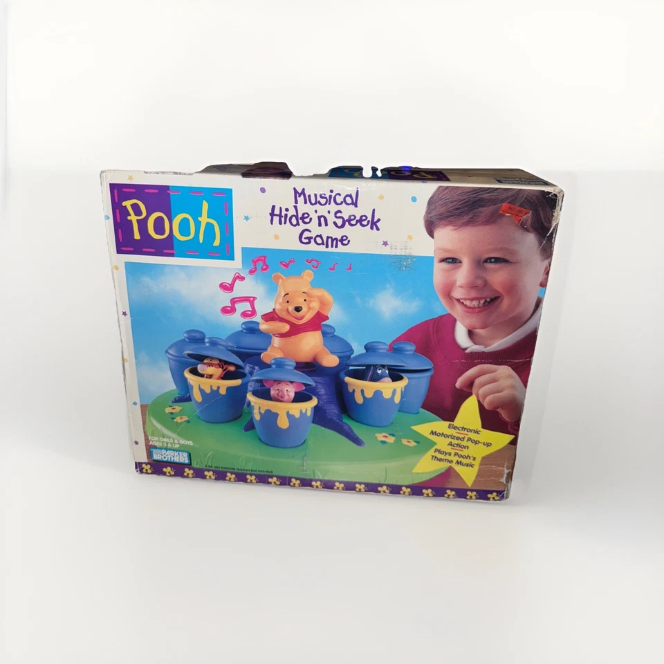 RARO! JUEGO COMPLETO HASBRO 1996 POOH MUSICAL HIDE N' SEARCH MOTORIZADO 3 X AA Foto 1 de 4