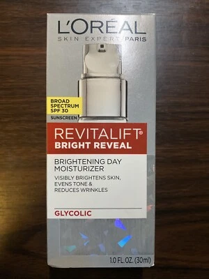 L'Oreal Revitalift Bright Reveal, 1oz Brightening Day Moisturizer SPF 30 - Image 1 of 3