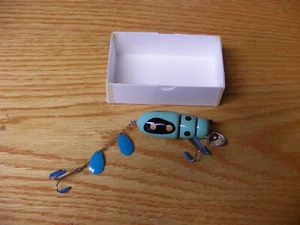 Beautiful Contemporary C Hines CCBC Style Beetle Lure in Aqua Color - Picture 1 of 6