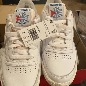 Nuevo Entrenador de Tenis Reebok Club C 85 Vintage Blanco Azul Marino GX3683 Hombres Talla 8-13 - Imagen 1 de 7
