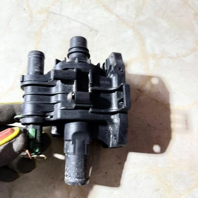 MAZDA 3 2003-08 подходит для корпуса термостата 1336X2 647767180 - Изображение 1 из 4