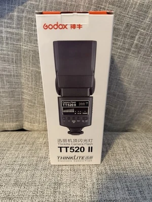 Godox TT520II Thinklite Camera Flash with accessories - Image 1 of 3