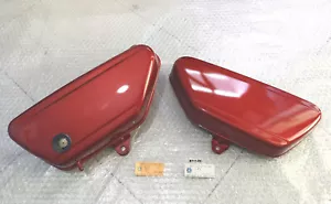 Yamaha RS100 RS125 Oil Tank Side Cover Panel Set RED NOS Genuine - Bild 1 von 8
