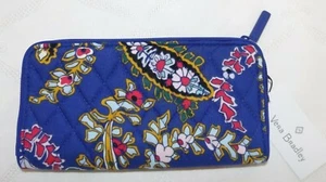 VERA BRADLEY Georgia Accordion Zip Around Wallet Romantic Paisley Exact One NWT - Picture 1 of 4