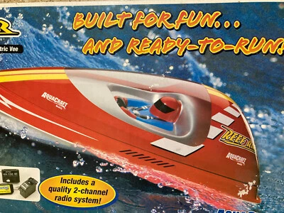 AQUACRAFT REEF RACER RC BOAT ELECTRIC VEE REMOTE CONTROL YELLOW HULL NEW #SU - Image 1 of 4