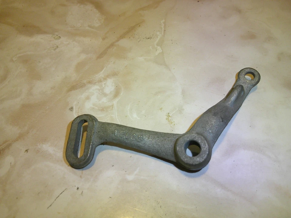 Manivela Bellcrank 1935 1936 1937 Hudson & Terraplane 45169 colector de control del acelerador nuevo de stock Foto 1 de 4