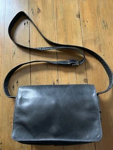 Vintage Enny soft leather dark navy cross or shoulder bag - Picture 1 of 14
