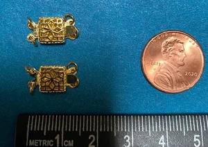 2 sets vermeil clasp, 9 x 9 mm square flower, 18k gold over silver, 2-strand tab - Bild 1 von 2