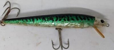 VINTAGE 7.5” REBEL minnow Saltwater Muskie fishing lure Crank Bait, Green Blue - Image 1 of 4