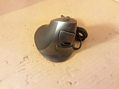 J-TECH M618 Wired Vertical Laser Mouse - Image 1 of 4