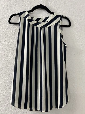 Van Heusen Sleeveless Blouse Womens XS White Blue Stripe Lightweight Corporate - Image 1 of 4