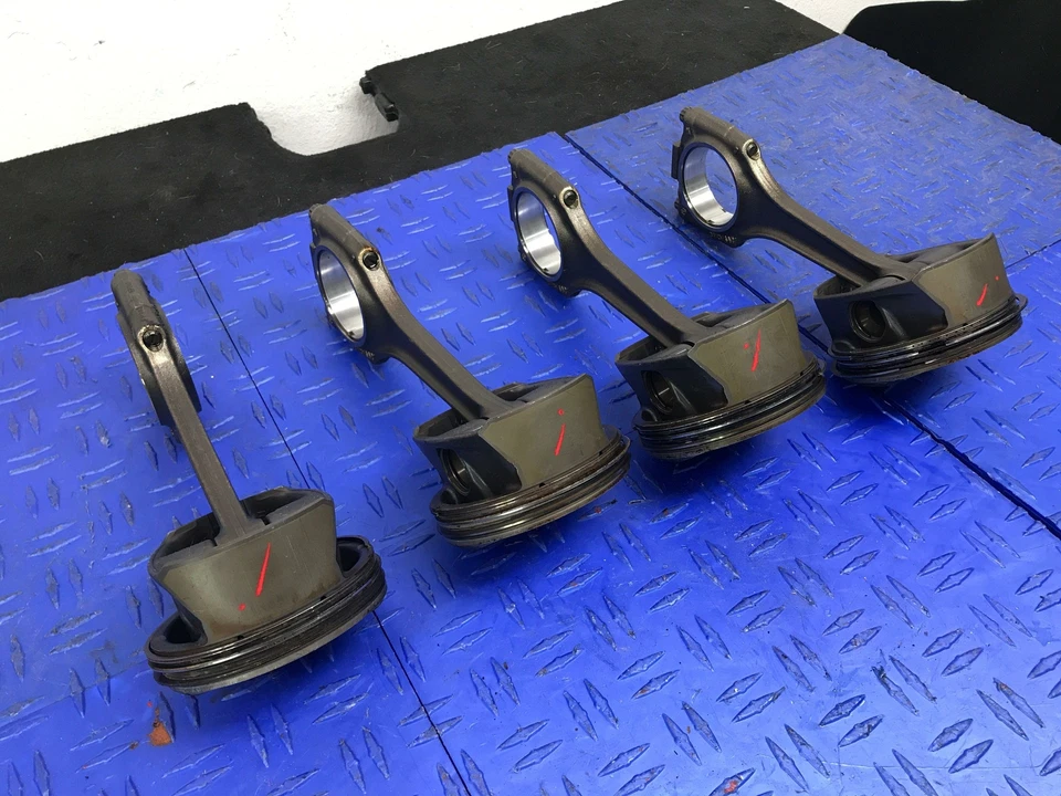 Porsche Panamera 2010-2012 4,8 L sin turbo pistón izquierdo con juego de bielas Foto 1 de 4