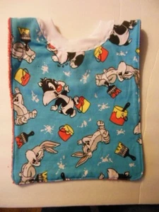 Baby Bib BUGS BUNNY & SYLVESTER - Hecho a mano, NUEVO, REVERSIBLE - Imagen 1 de 3