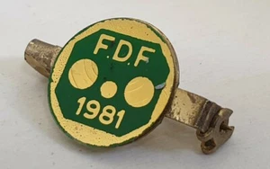Vintage FDF Francis Drake Fellowship 1981 Bowls club pin badge Collectable - Picture 1 of 2
