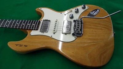 G&L SKYHAWK Usado Cuerpo de Ceniza Cuello de Arce Diapasón de Palisandro Natural Foto 1 de 4