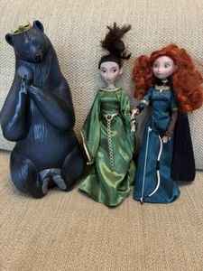 Disney Pixar Brave Doll Set - Figura Mérida, Reina Elinor y Oso - Imagen 1 de 14