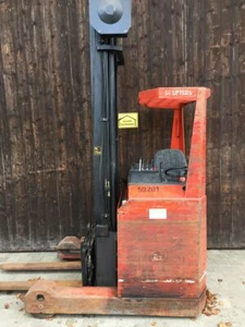 BT Schubmaststapler Hubhöhe 7,5Meter mit Ladegerät 1800Kg - Bild 1 von 7
