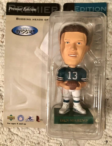 1999 Upper Deck Bobbin Bobbers Dan Marino Figure Bobblehead Miami Dolphins NEW Cover