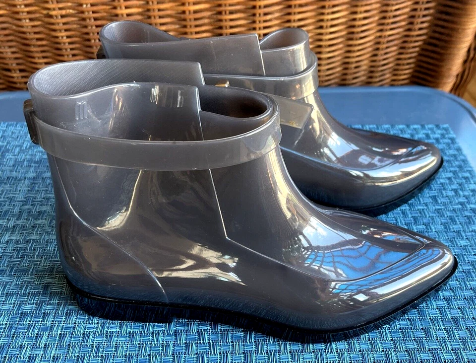 Melissa & Jason Wu Rubber Ankle Rain Boots Pointed Toe Gray Size 8 - Image 1 of 4