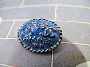 CHANEL PARIS 1 CC LOGO BLUE D. silver METAL BUTTON TAG 18 x 13 MM emblem NEW 1 - Picture 1 of 3