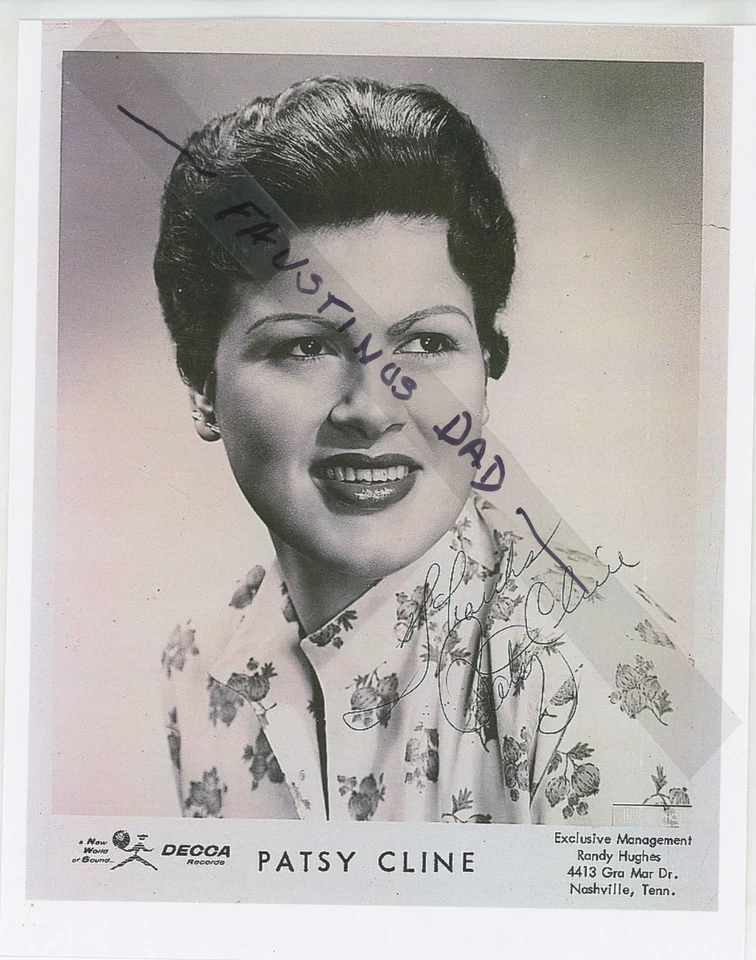 Reproduction 8x10 Photo Country Music Legend Singer Patsy Cline - Image 1 of 1