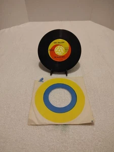 BEACH BOYS ~ Good Vibrations/Let's Go Away Awhile ~ Capital Records 5676 ~ 45lp - Imagen 1 de 10