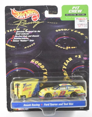 Jeff Burton #9 Track Gear Ford 1999 Hot Wheels Racing Pit Crew NASCAR 1/64 Foto 1 de 4