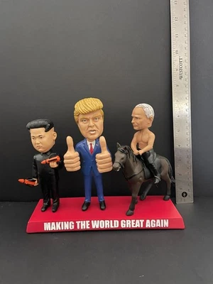 NUEVO RARO L/E Collectico Leyendas Políticas Trío Bobbleheads KIM TRUMP PUTIN/2500 Foto 1 de 4