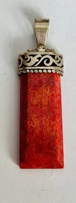 COLGANTE PLATA ESTERLINA 925 CORAL ROJO NATURAL CON HERMOSO TRABAJO DE PERGAMINO Foto 1 de 4